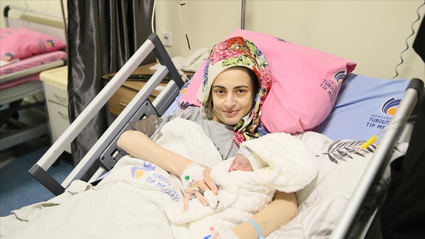 Lebertransplantation in der Schwangerschaft: Sie gewann Gesundheit und ihr Baby