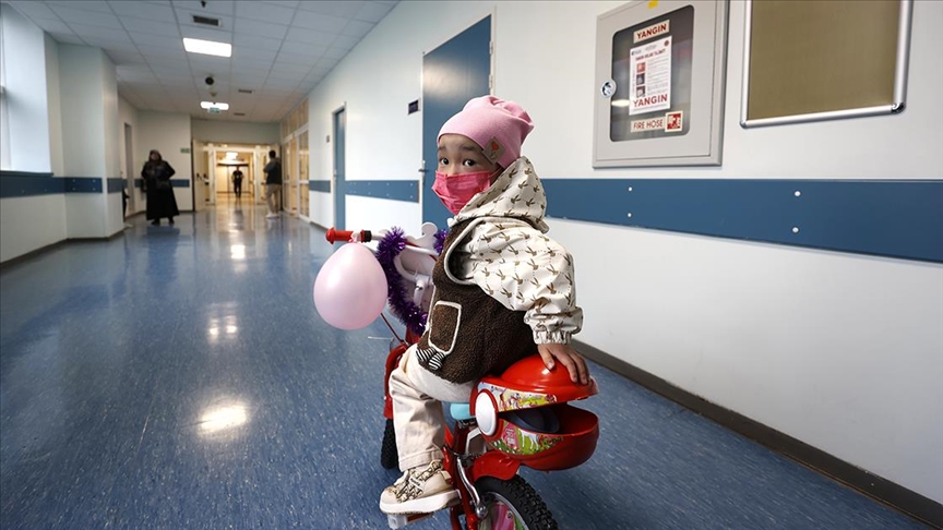 Kırgızistanlı aplastik anemi hastası çocuk, Malatya'da sağlığına kavuştu